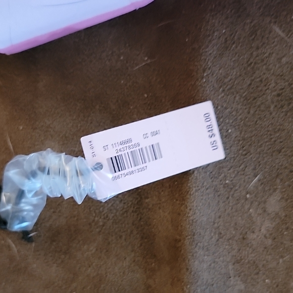 Victoria Secrets Umbrella - Picture 2 of 5